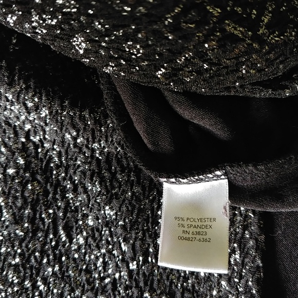 Asymmetric hem pullover - Picture 7 of 8